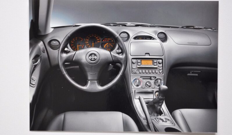 
								Toyota Celica completo									