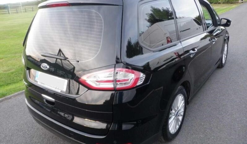 
								Ford Galaxy completo									