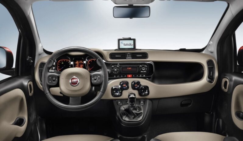 
								Fiat Panda completo									
