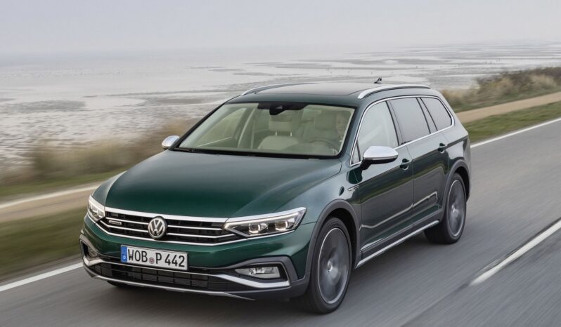 
								Volkswagen Passat Variant completo									