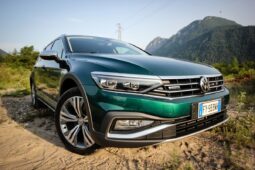 
										Volkswagen Passat Variant completo									