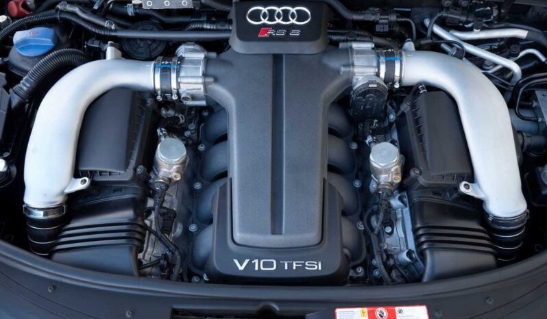 
								Audi R8 completo									