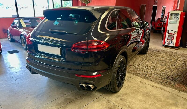 
								Porsche Cayenne completo									