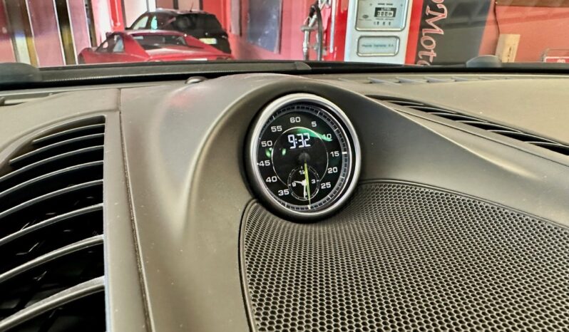 
								Porsche Cayenne completo									