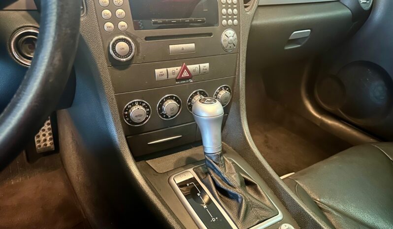 
								Mercedes SLK 200 completo									
