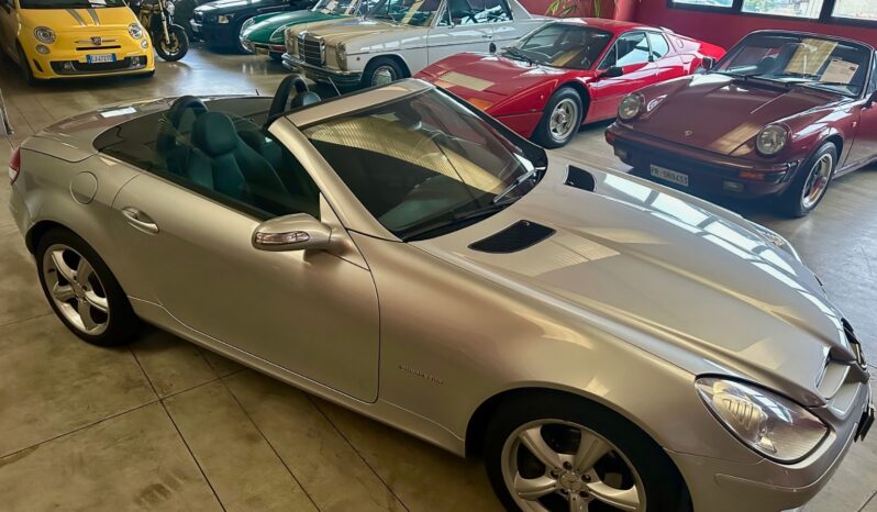 
								Mercedes SLK 200 completo									