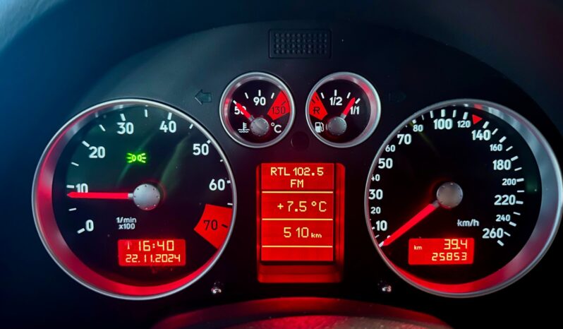 
								Audi TT completo									
