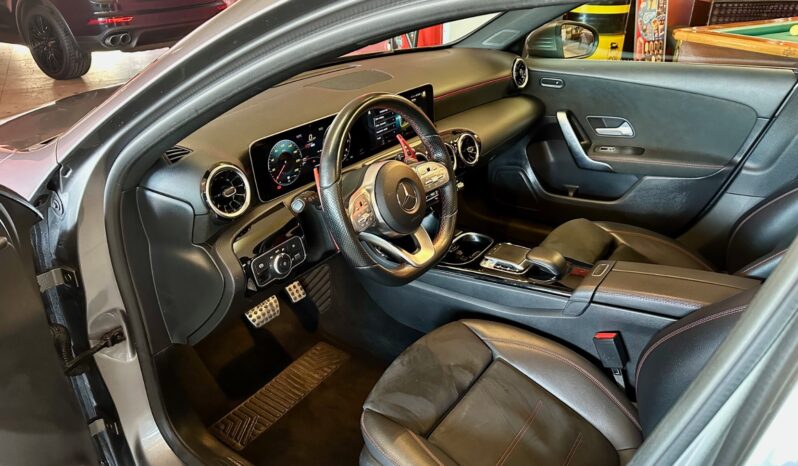 
								Mercedes A 220 completo									