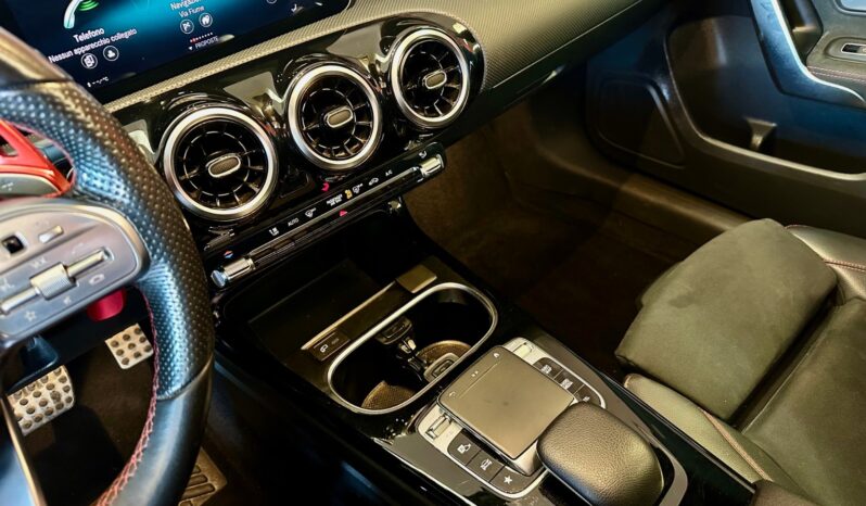 
								Mercedes A 220 completo									