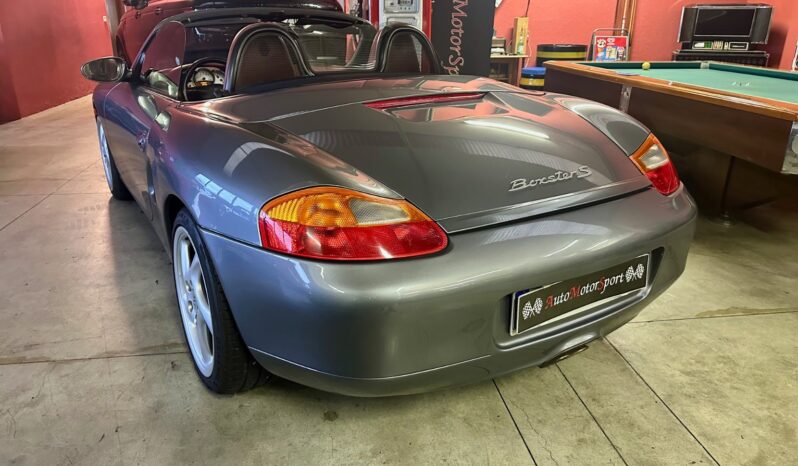 
								Porsche Boxster completo									