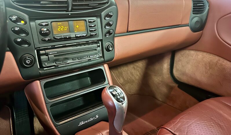 
								Porsche Boxster completo									