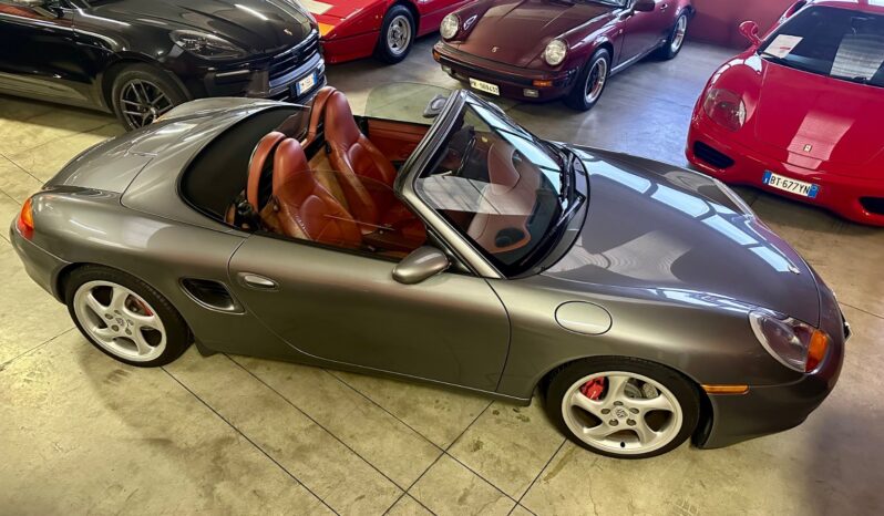 
								Porsche Boxster completo									