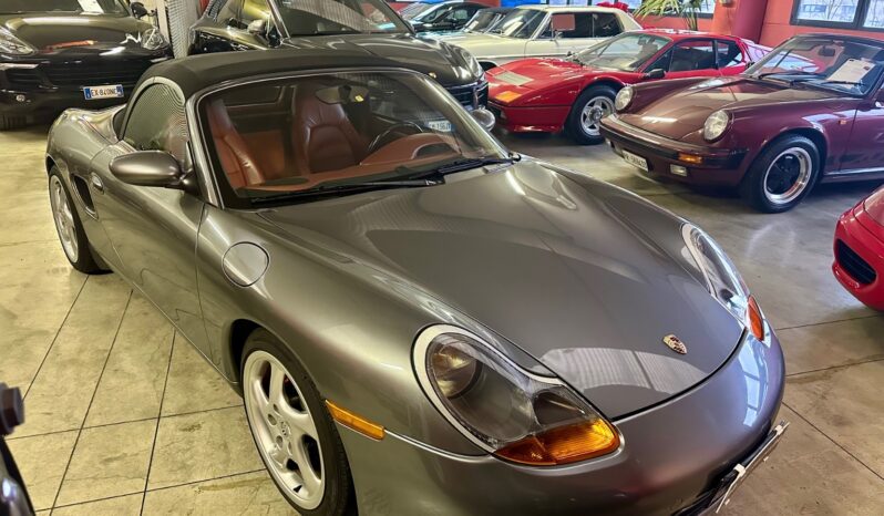 
								Porsche Boxster completo									