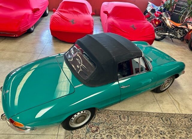 
								Alfa Romeo Spider “Osso di Seppia” completo									