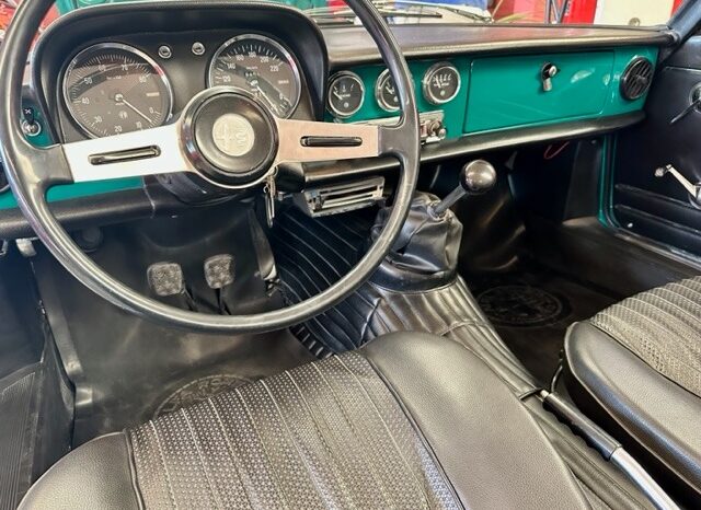
								Alfa Romeo Spider “Osso di Seppia” completo									