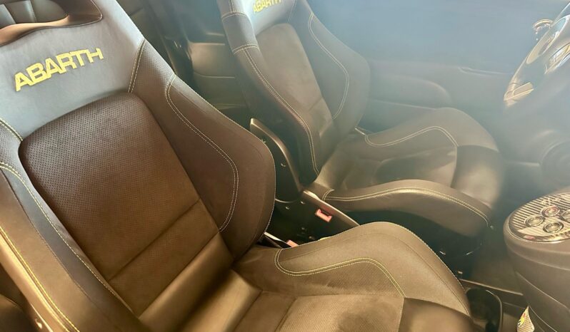 
								Abarth 695 completo									