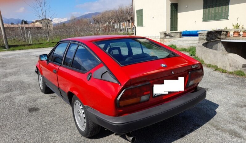 
								Alfa Romeo GTV completo									