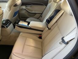
										Audi A8 completo									