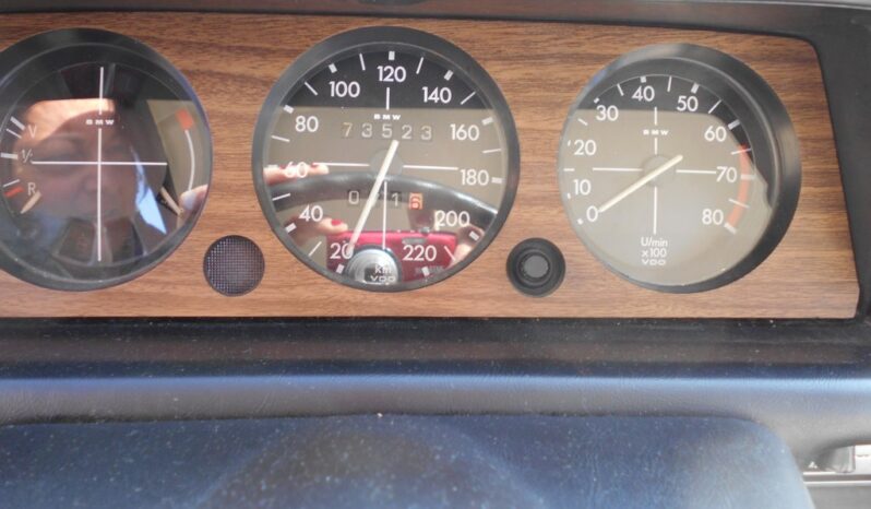
								BMW 2002 completo									