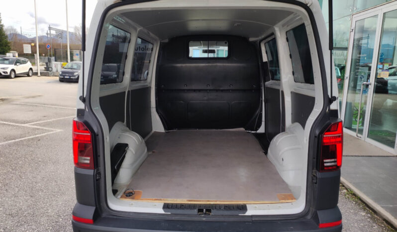 
								Volkswagen T6.1 Transporter completo									