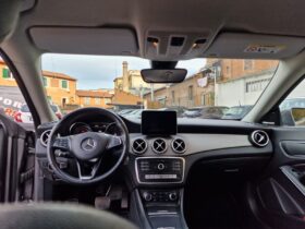 Mercedes CLA 200
