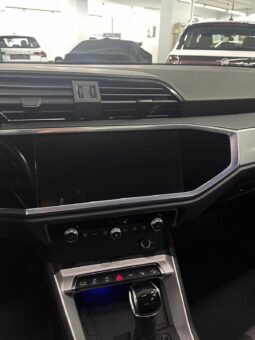 
										Audi Q3 40 2.0 TDI Business completo									