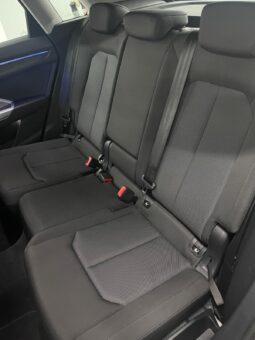 
										Audi Q3 40 2.0 TDI Business completo									