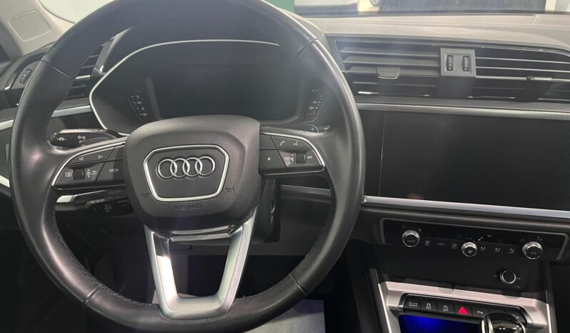 
								Audi Q3 40 2.0 TDI Business completo									