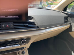 
										AUDI Q5 SPB 40 TDI quattro S-Tronic S-Line completo									