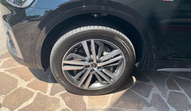 
								AUDI Q5 SPB 40 TDI quattro S-Tronic S-Line completo									