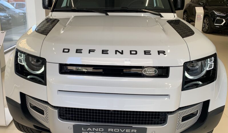 
								LAND ROVER Defender 110 3.0D I6 completo									