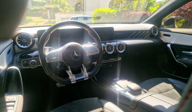 
								Mercedes A 35 AMG completo									