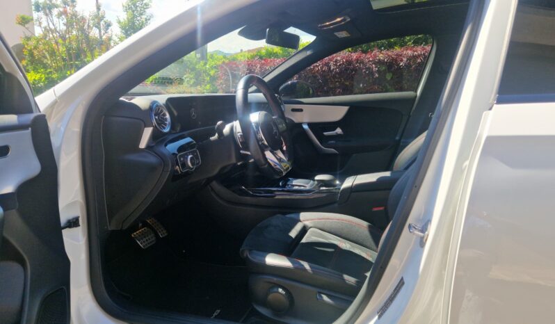 
								Mercedes A 35 AMG completo									