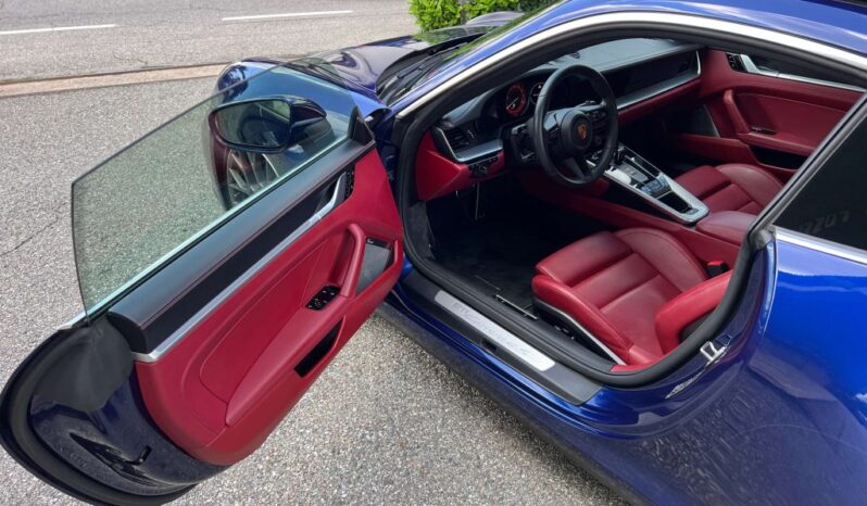 
								Porsche 992 4S Coupé completo									