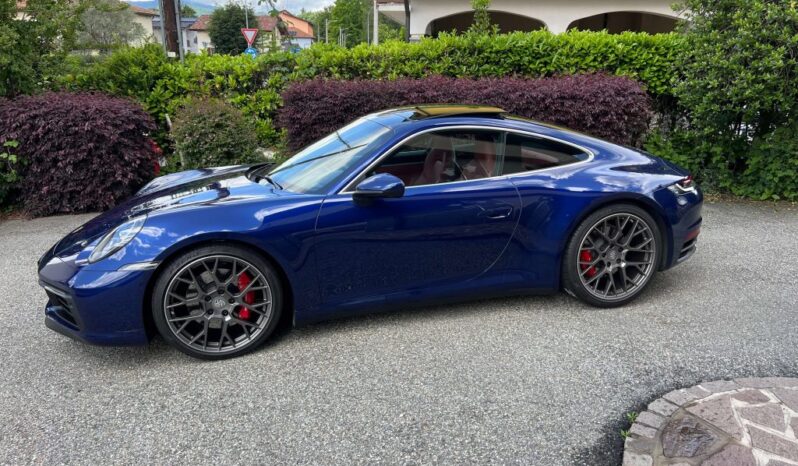 
								Porsche 992 4S Coupé completo									