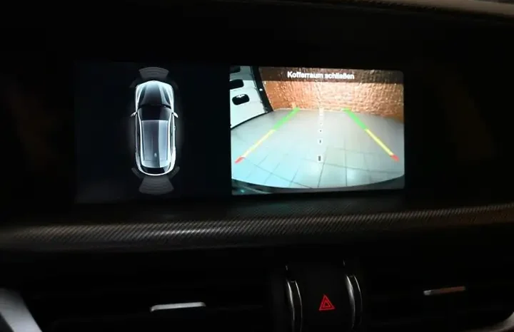 
								Alfa Romeo Stelvio VELOCE 2.2 completo									