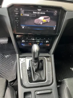 
										Volkswagen Passat Variant completo									