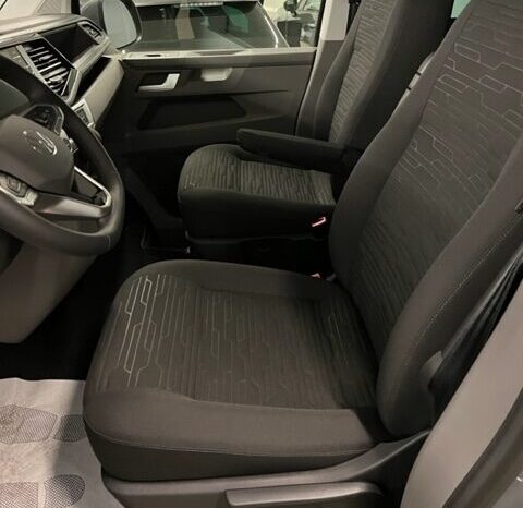 
								Volkswagen Caravelle 2.0 TDI 150CV DSG PC Comfortline completo									