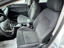 
										Volkswagen Golf 2.0 Tdi Style 116 cv DSG completo									