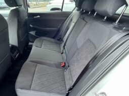 
										Volkswagen Golf 2.0 Tdi Style 116 cv DSG completo									