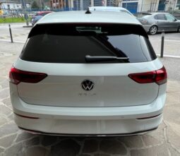 
										Volkswagen Golf 2.0 Tdi Style 116 cv DSG completo									