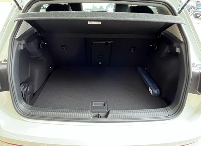 
								Volkswagen Golf 2.0 Tdi Style 116 cv DSG completo									
