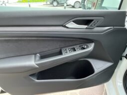 
										Volkswagen Golf 2.0 Tdi Style 116 cv DSG completo									