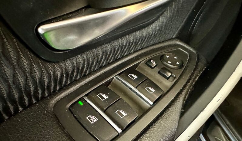 
								BMW Serie 3 Serie 3 F30 2015 Berlina 316d Business Adv. auto completo									