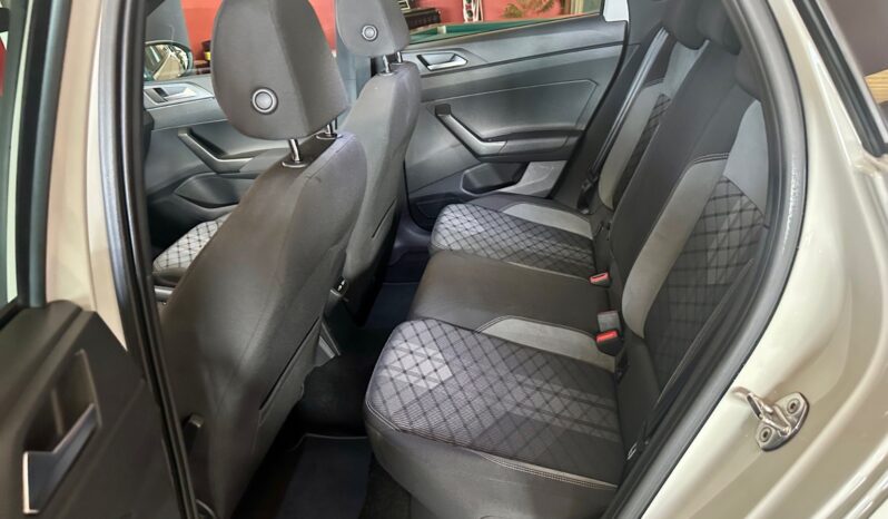
								Volkswagen Taigo Taigo 1.0 tsi R-Line 110cv dsg completo									