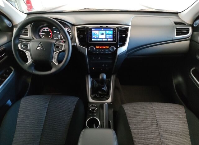 
								Mitsubishi L200 MT D.C. Select NAVI completo									
