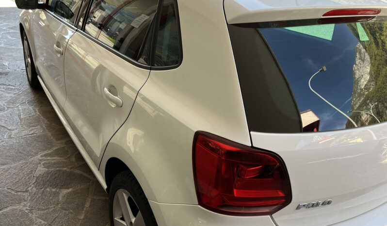 
								Volkswagen Polo Comfortline 1.4 TDI completo									