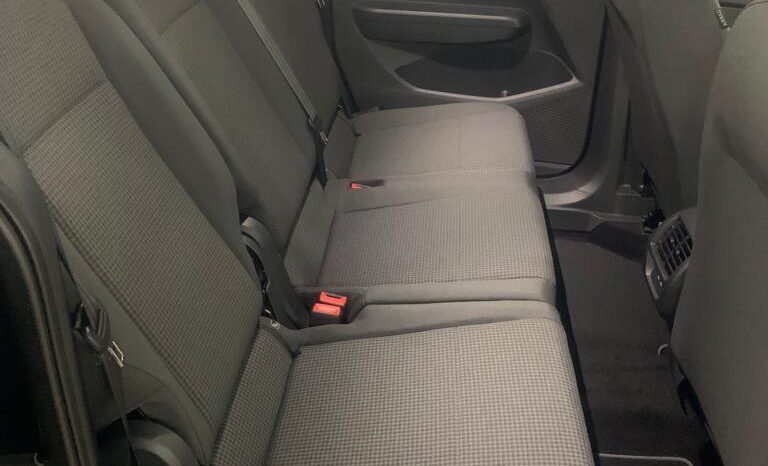 
								Volkswagen Caddy Space 2.0 Tdi completo									