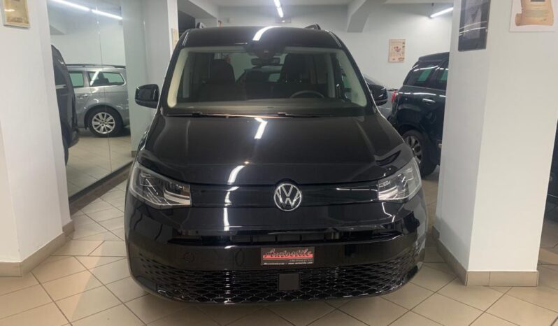 
								Volkswagen Caddy Space 2.0 Tdi completo									
