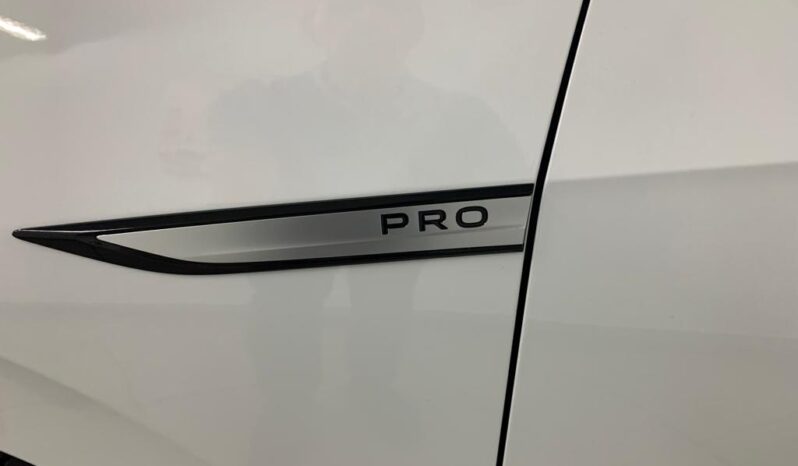 
								Volkswagen ID.3 Pro Performance completo									
